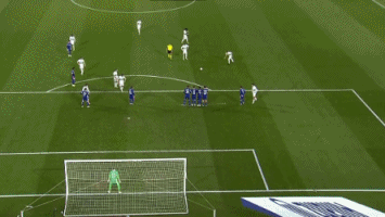 读懂对手的“底牌范围”而不是具体的某张牌。（关注对手的底牌范围，而不是某一张牌）